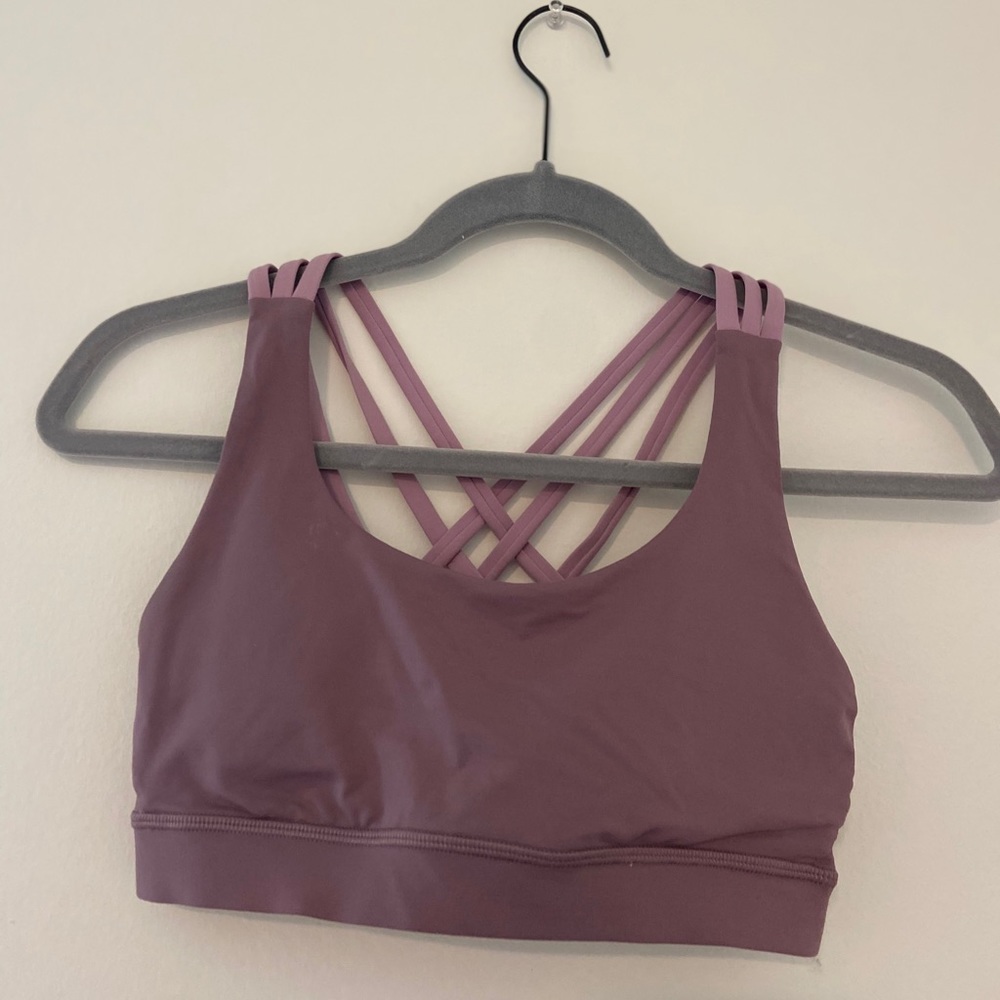 Lululemon sports bra